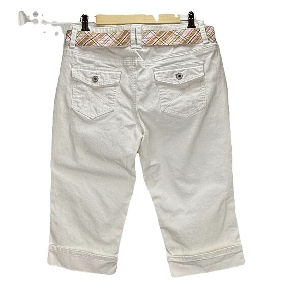 St. Johns Bay Size 12 Petite White Capri Pants W/ Belt, Stretch Cotton/Spandex - Picture 2 of 10